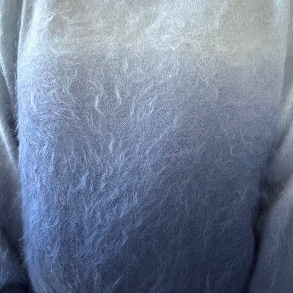 J Crew Womens Ombre Blue Dip Dyed Brushed Cashmere Crewneck Sweater Sz M - Picture 5 of 6